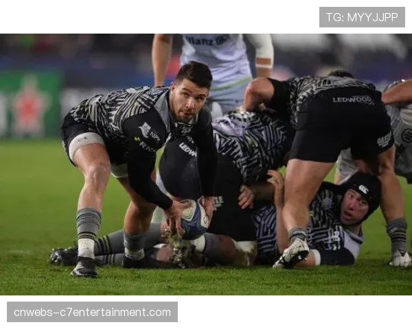 威尔士地区德比，Scarlets 在最后时刻被 Ospreys 翻盘