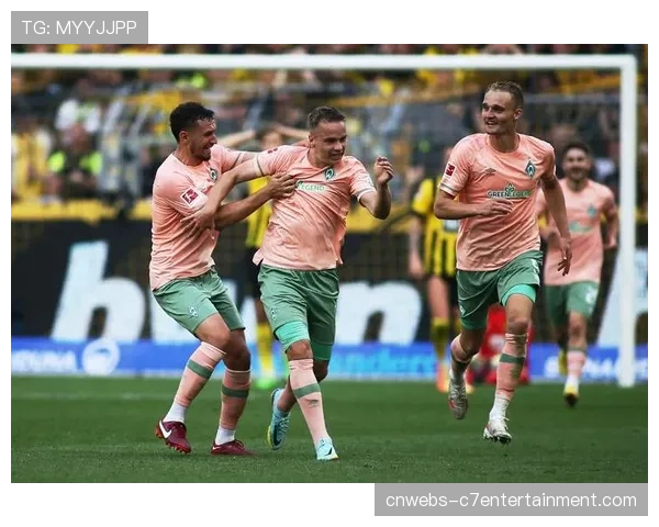 云达不莱梅主场测试“静默广告”技术,通过手机推送向现场观众发送促销信息 云达不莱梅主场测试“静默广告”技术,通过手机推送向现场观众发送促销信息